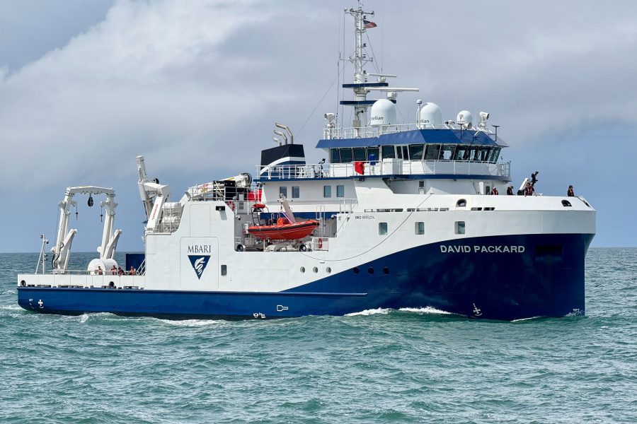MBARI_RVDavidPackard_arrival_FrancoisCazenave_01_web